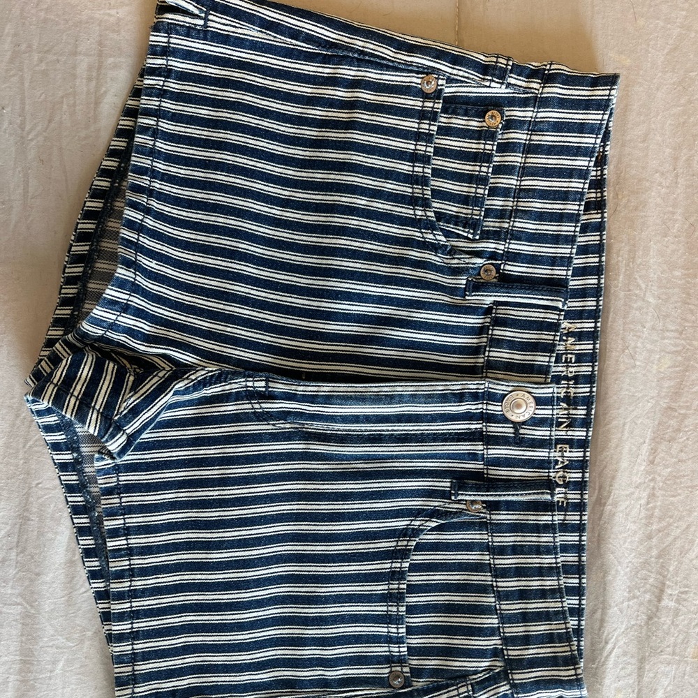 American eagle sz 8 shorts